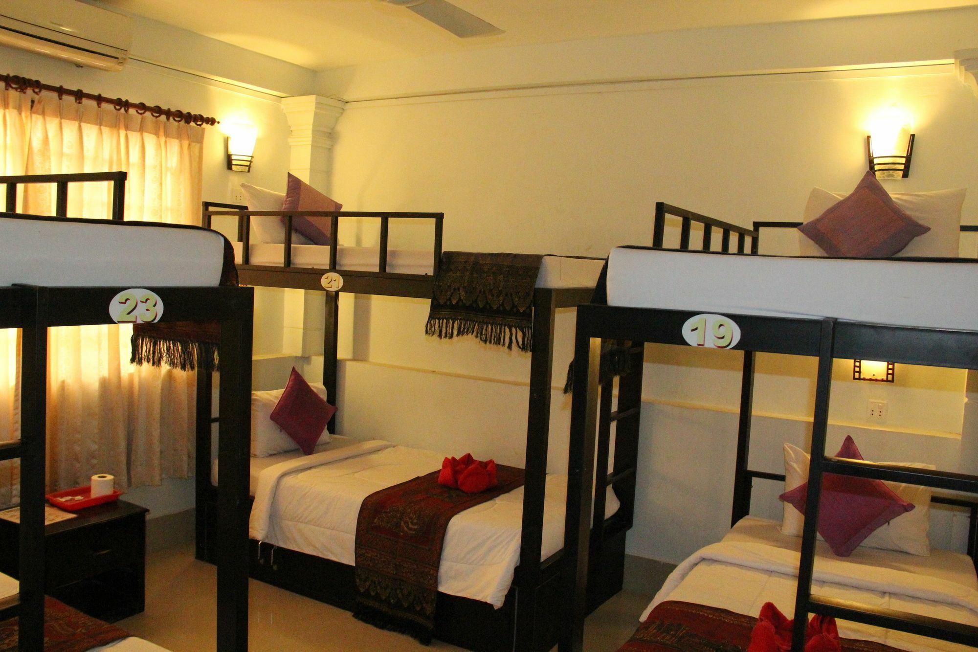 The Siem Reap Chilled Backpacker Hostel Εξωτερικό φωτογραφία